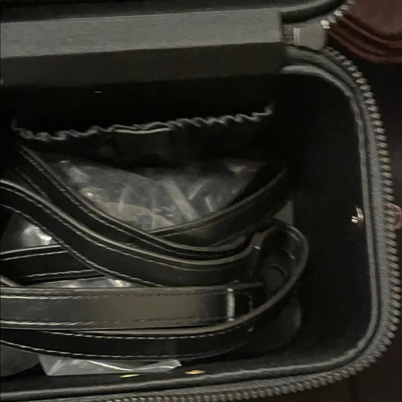 Yves Saint Laurent Black Quilted Toiletry Bag - Picture 4 of 17